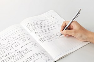 消えるボールペンの次は、折れないシャープペンシルに注目！