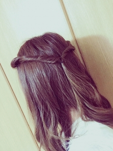 ぶきっちょさんでもすぐできる♡簡単ヘアゴムアレンジ