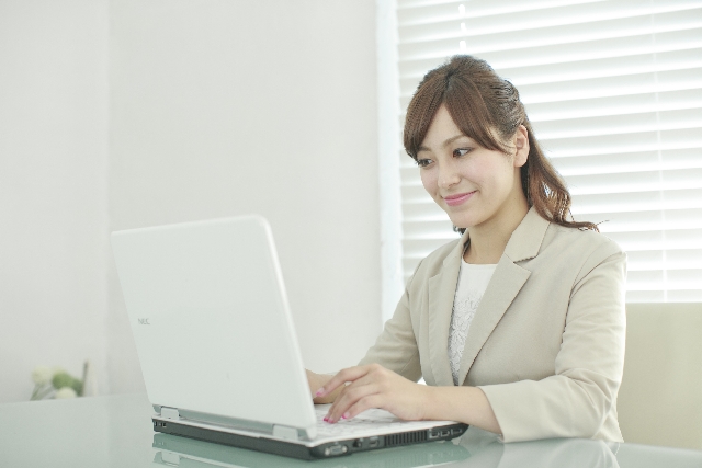 求人サイトからわかる!営業ウーマンの転職に最適なお仕事3選