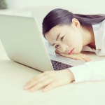 そのつらさ、言わずに我慢してる？働く女性の生理不順対策