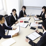 毎日が胸キュン！私たちは、こうして職場恋愛を実らせました
