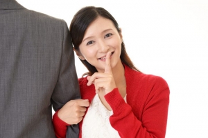 「やっぱり彼が好き……。」なかなかやめられない不倫から抜け出す方法