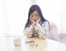 まさか私が？隠れ貧困女子にありがちなお金の使い方とパターン