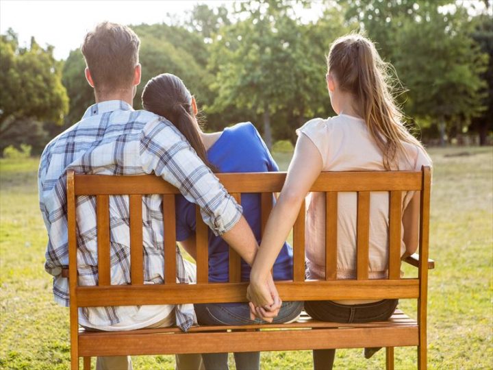 彼女のいる人を好きになってしまったときの決断
