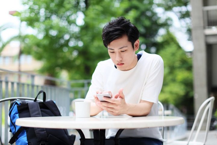 その投稿に男子ドン引き!? SNSでやってはいけないNGな投稿5例