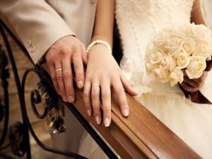 実際はどれくらいお金がいるの？結婚にかかる費用の相場について