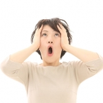 知らないうちに「頭痛が痛い」!?間違いがちな日本語~重複編~