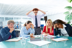 こんな朝礼はイヤだ！本当にあったブラック朝礼3選