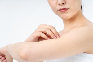 脱毛を始める時期はいつがよい？脱毛効果が表れるタイミングや生理になった場合の対策についても解説