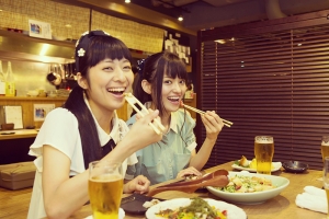 酔いどれライターが教える！単価別居酒屋デートにふさわしい服装