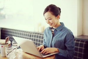 女は20代のうちから「手に職」だ！専門性が身につく仕事たち