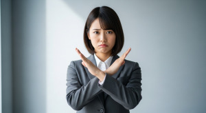 【先輩からの告白、どうかわす?】気まずさゼロで乗り切る、“大人の”お断りマナー3選