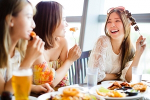 友達へ依存しすぎは禁物！傷をなめあうアラサー女に飛び蹴り！