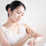 敏感肌で脱毛の施術は受けられる？自己処理を控えるべき理由や医療脱毛が適している理由などについて紹介